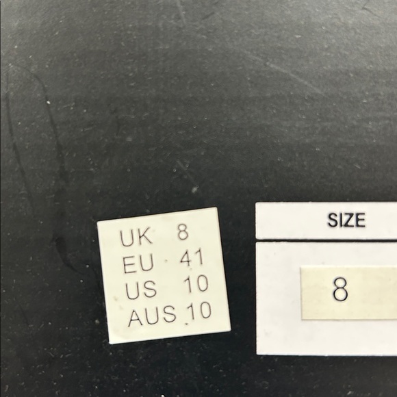 PrettyLittleThing cream faux fur faux suede ankle boot Women’s Size 10 NIB - Picture 9 of 9